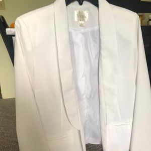 white blazer barely worn